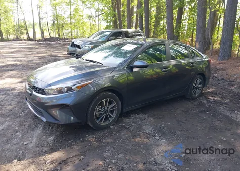 2023 Kia Forte Lxs z USA, uszkodzony, nr VIN 3KPF24AD4PE644244